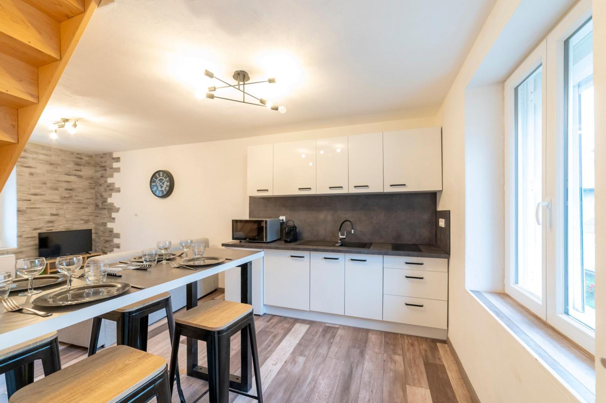 T2 Contemporain Idealement Situe Briancon  Exterior photo