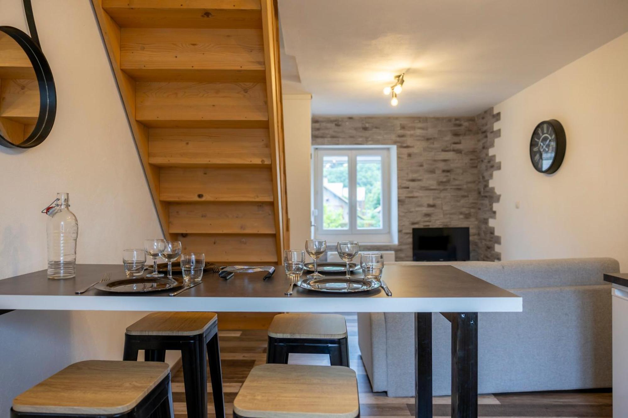 T2 Contemporain Idealement Situe Briancon  Exterior photo