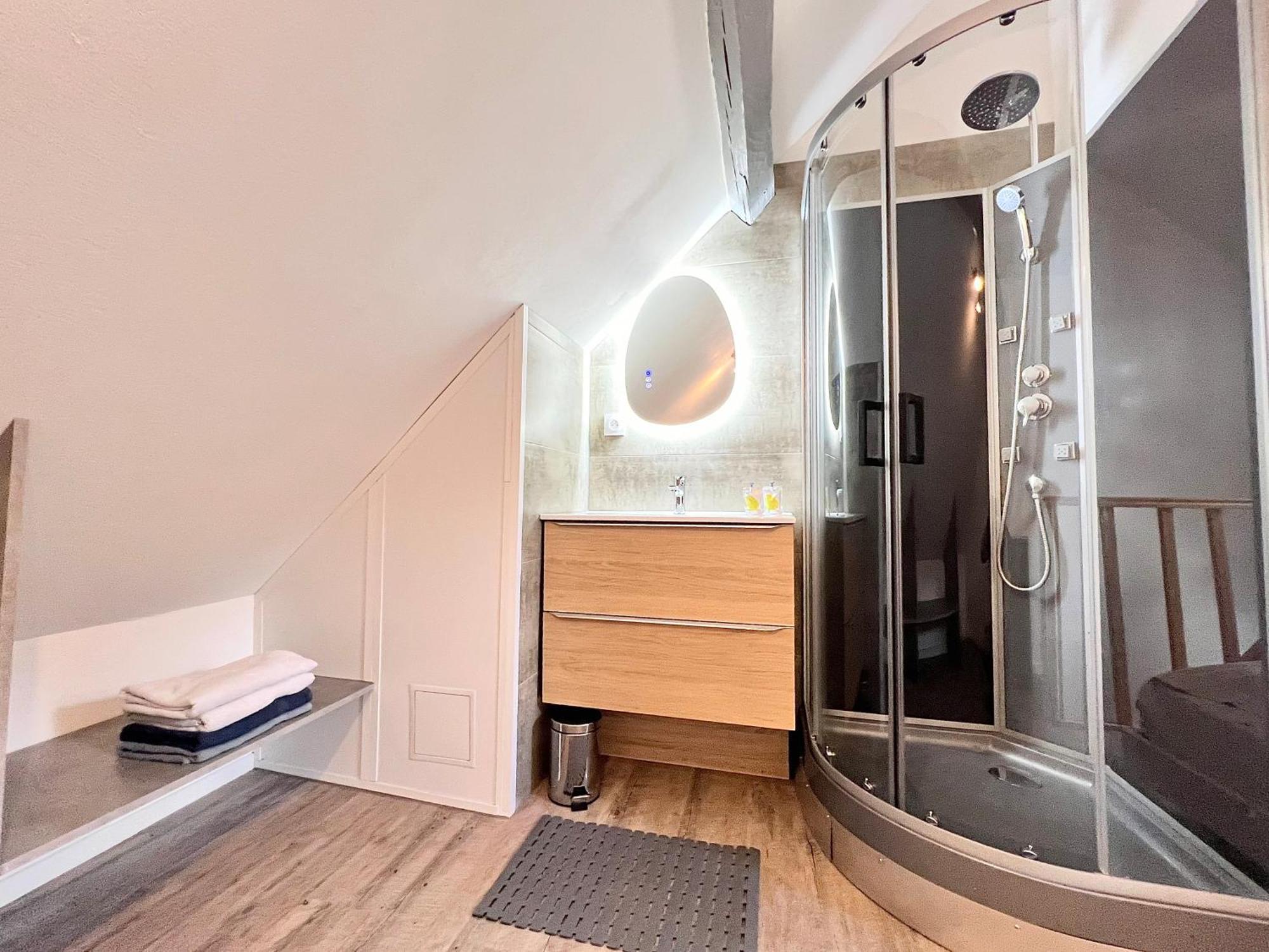 T2 Contemporain Idealement Situe Briancon  Exterior photo